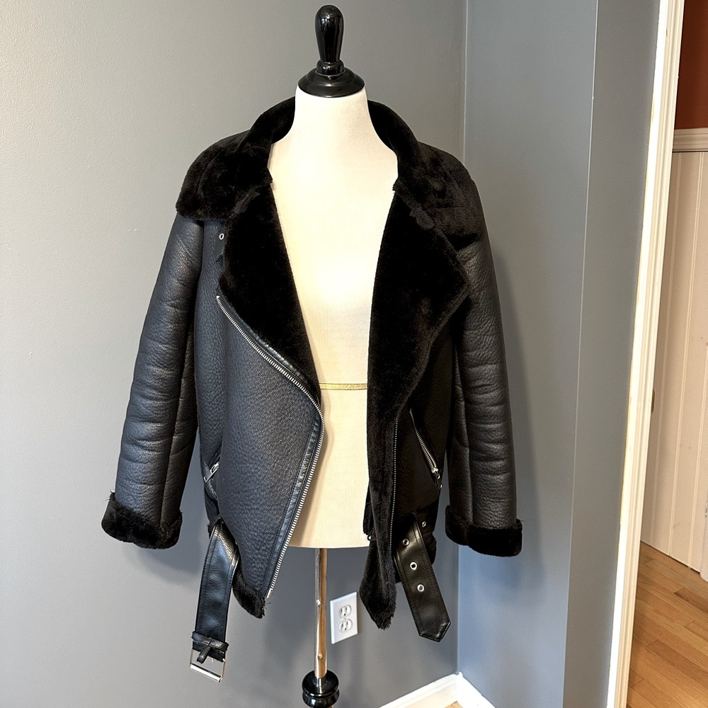 Zara Women's Faux Shearing Jacket